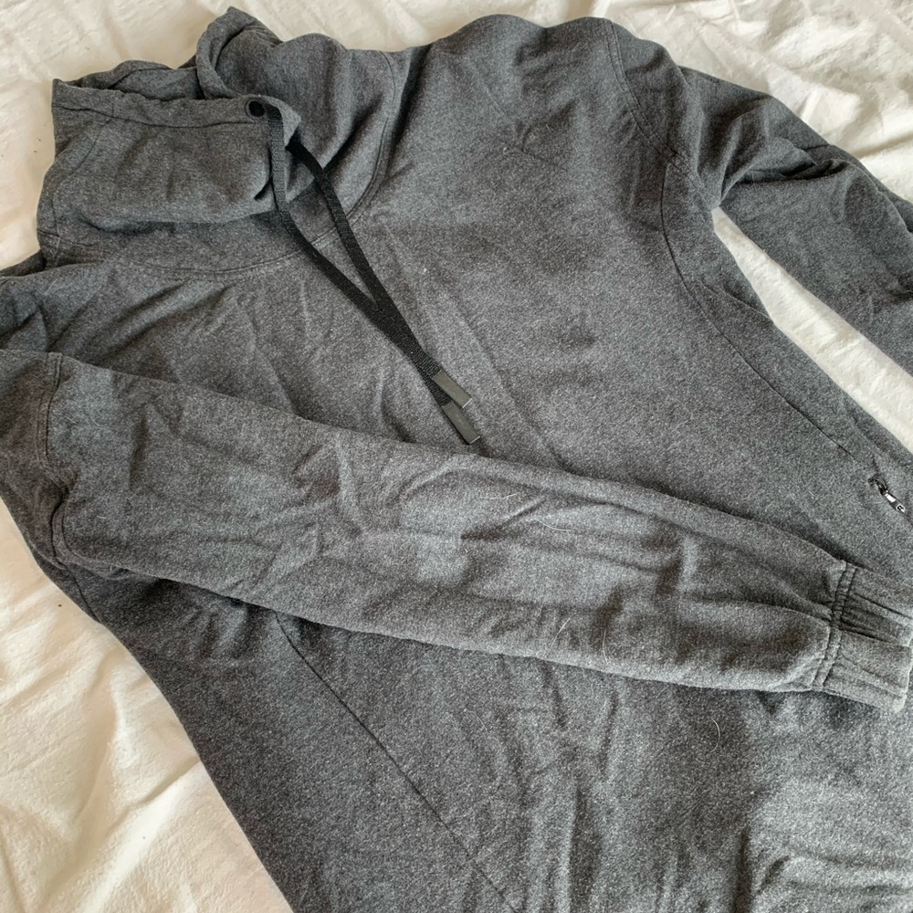 Lulu lemon sweatshirt